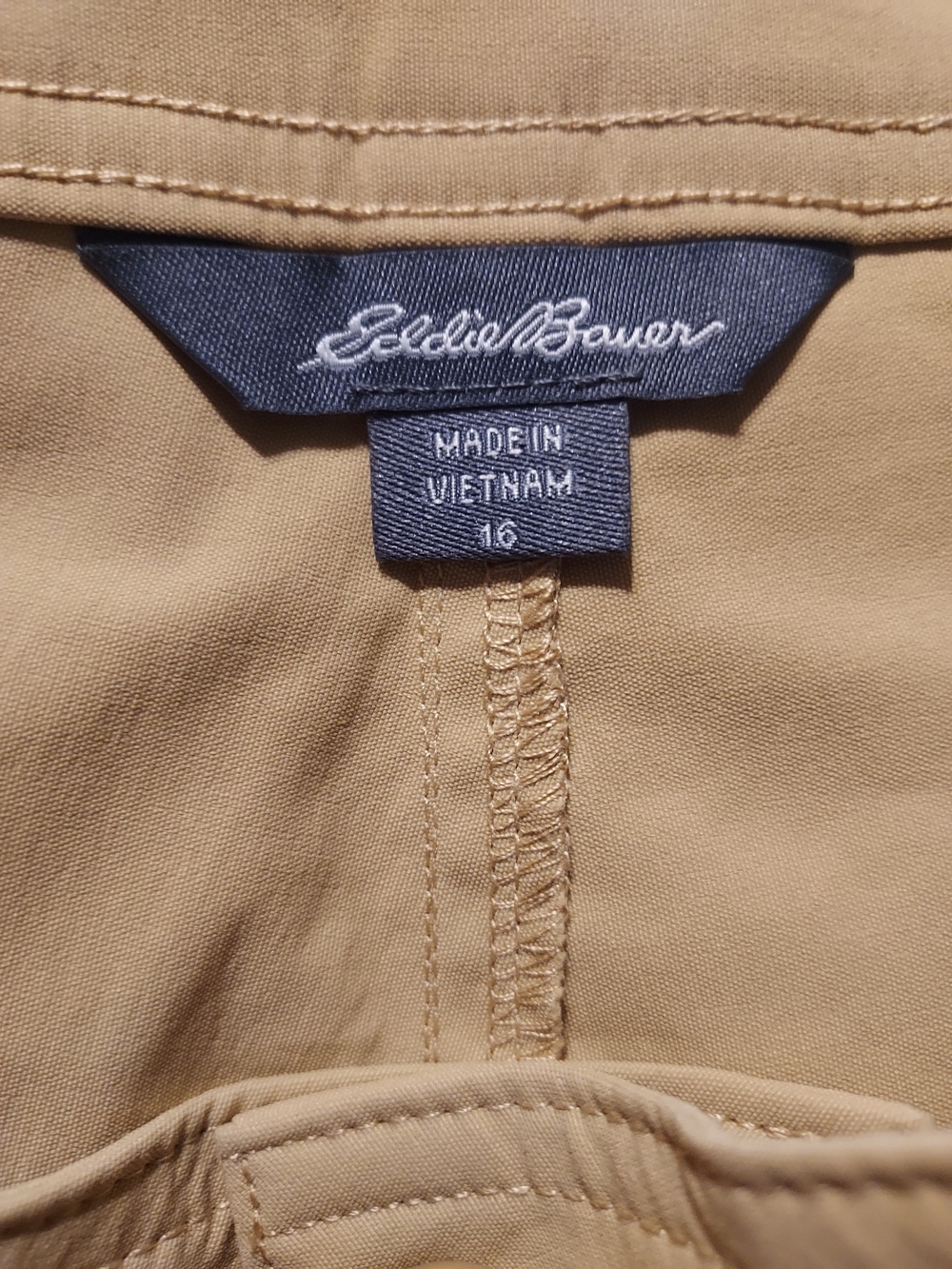 Eddie Bauer Khaki Cargo Shorts with Button-Flap Pockets - Picture 7 of 7